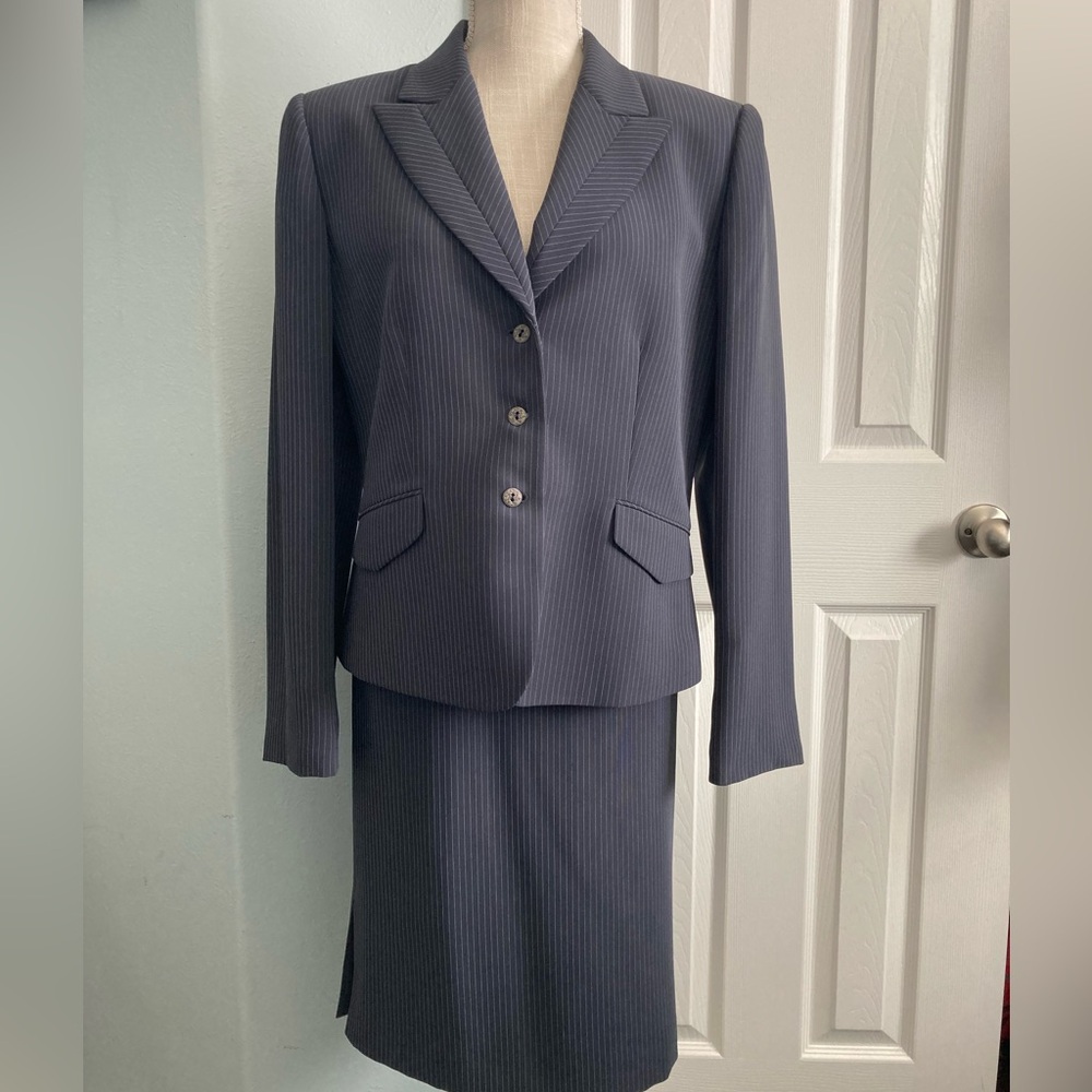 “Tahari” Blazer with skirt